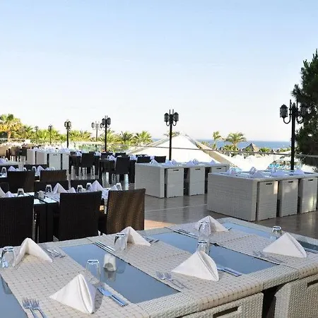 Paloma Oceana Resort