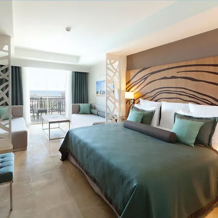Paloma Oceana Resort
