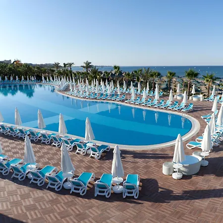 Paloma Oceana Side