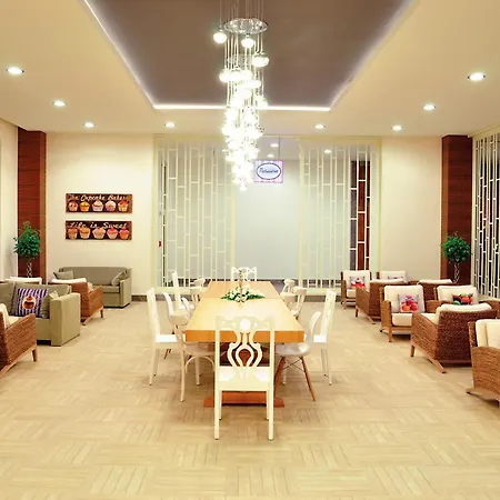 Paloma Oceana Сиде