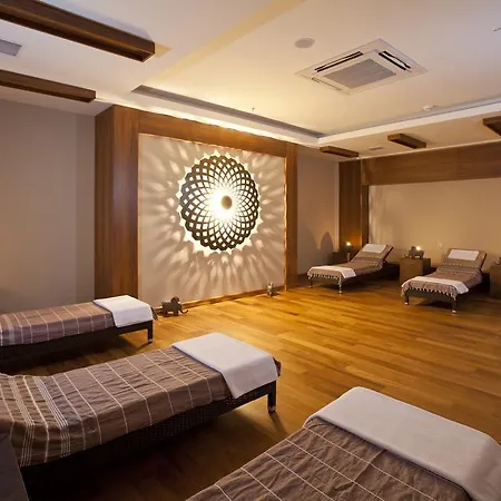 Paloma Oceana Resort Side